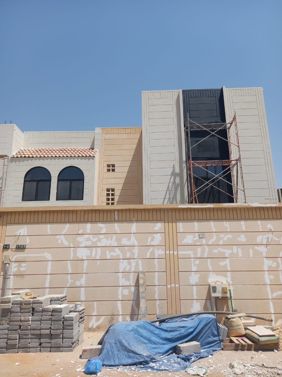 دهان أسوار وفلل خارجية الدمام